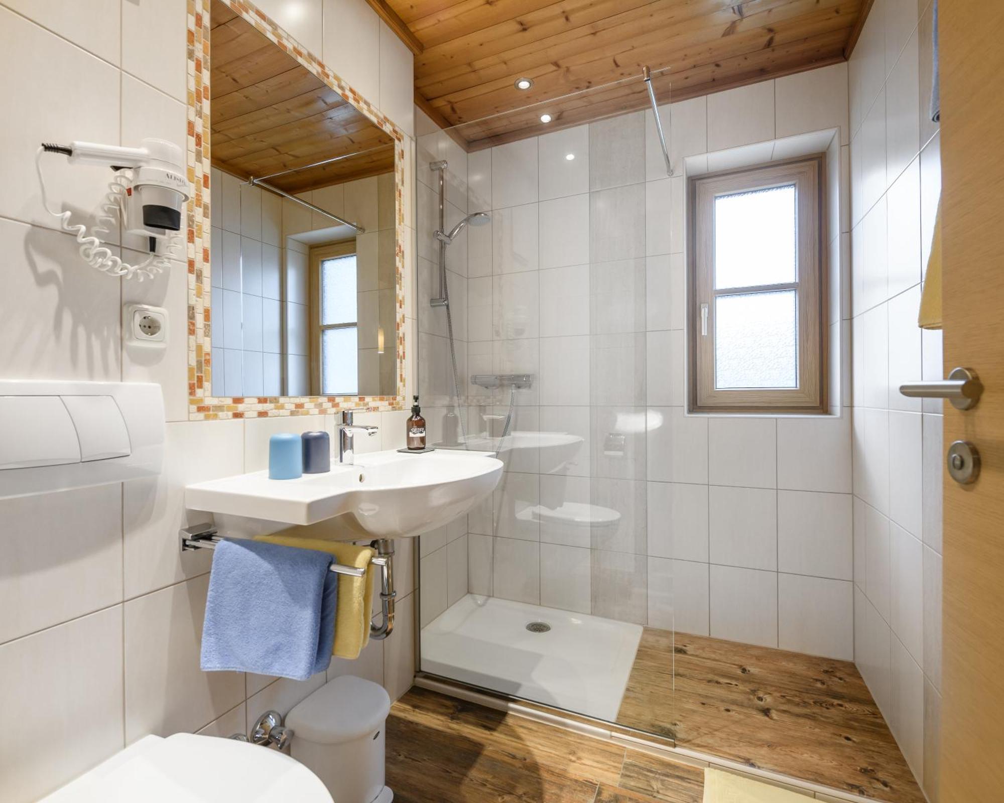 Ferienhaus Birgit - Inklusive Eintritt Alpentherme 배드호프가스타인 외부 사진